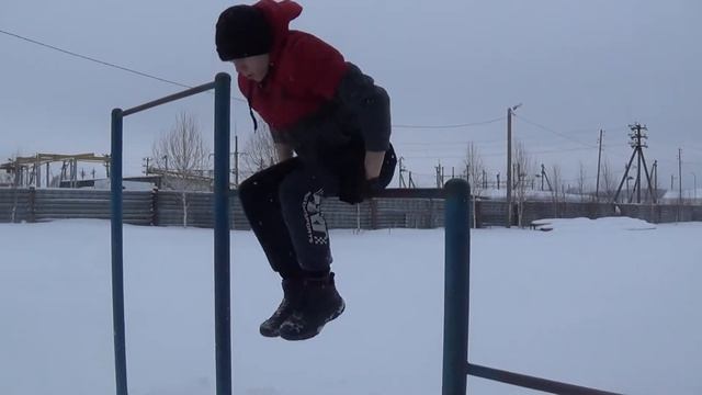 моменты с тренировки(2 часть) смотреть онлайн