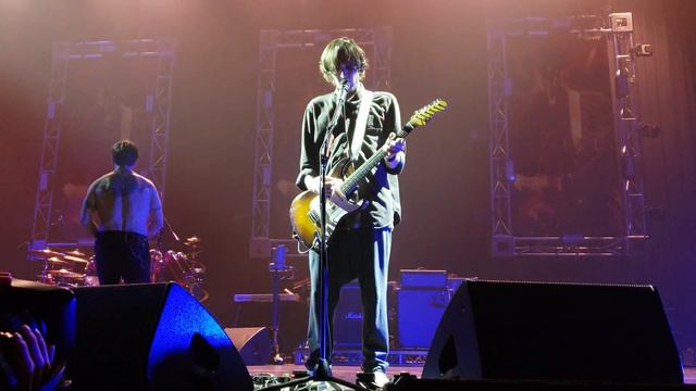 Josh Klinghoffer - Lady Grinning Soul (David Bowie cover) смотреть онлайн