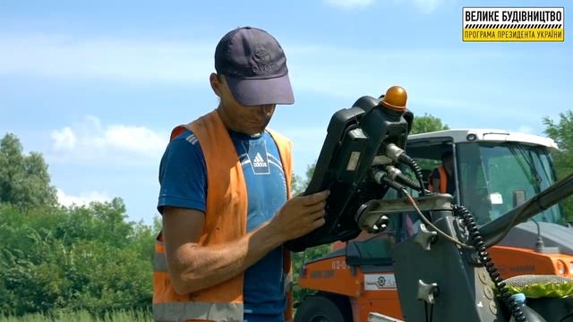 "Велике будівництво". Ремонт 84-го км траси М-01 Київ - Чернігів - Нові Яриловичі. смотреть онлайн