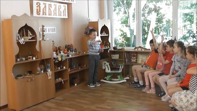 Музей Деревянная забава. Школа 1413. Занимательная экскурсия смотреть онлайн