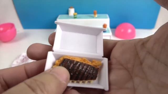 5 Surprise Foodie Mini Brands Unboxing