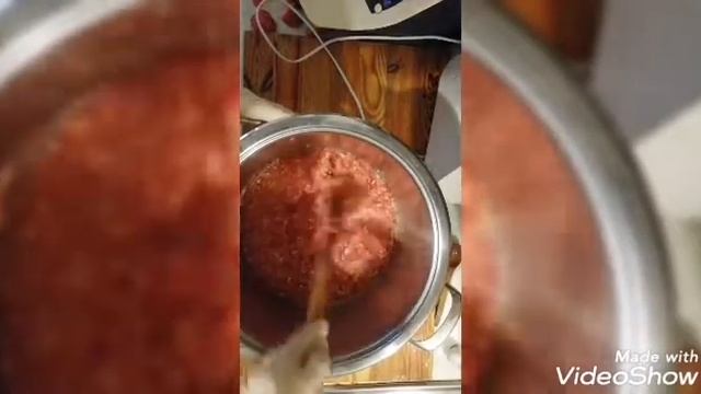 Вообщем, хреновина,горлодер.хренодер,кобра) Просто.очень вкусный соус ко всему)) смотреть онлайн