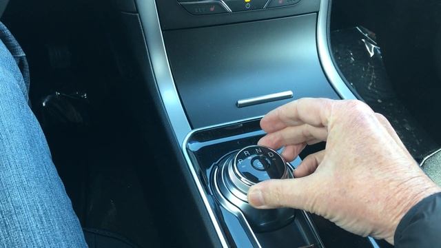 2020 Ford Edge SEL смотреть онлайн