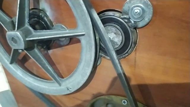 Лупання часнику на зубки. Електричний станок для лупання. смотреть онлайн