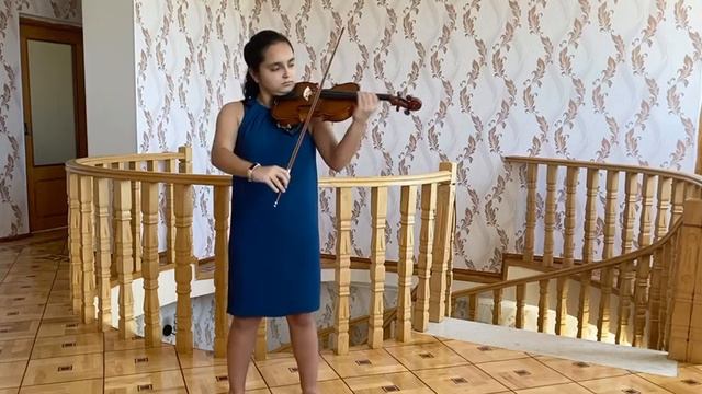 Sophie De performing Jacques Féréol Mazas "Etudes Brilliantes, Op. 36 No. 47 - Staccato" смотреть онлайн