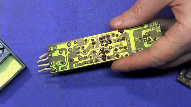 SEQURE MSS12 Паяльная Станция на жалах T12 - Самая Маленькая и умная смотреть онлайн