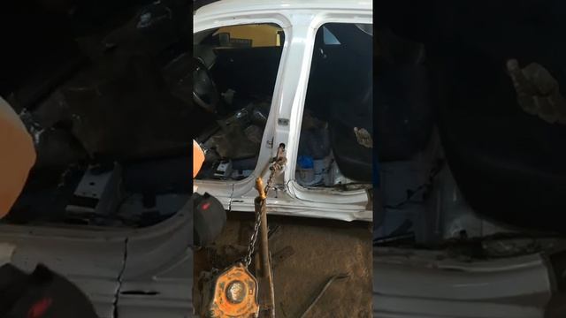 الحلقة الاولی Peugeot 301 смотреть онлайн