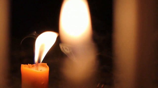 Relaxing Piano Played Candle Burning To Soothing Music смотреть онлайн
