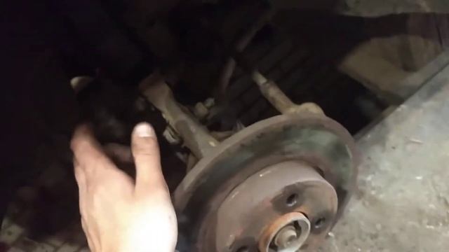 замена передних стоек (как снять) Пассат б3