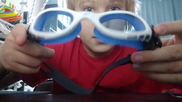 Плавательные очки за 7 тысяч рублей. смотреть онлайн