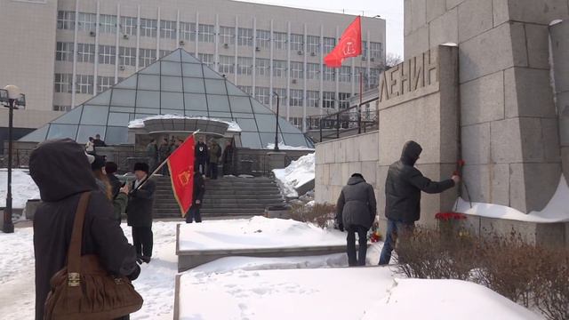 Владивосток.митинг КПРФ,возложение цветов.23.02.2017 год смотреть онлайн