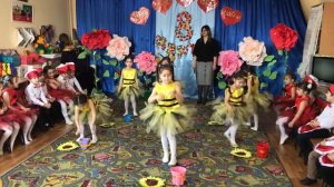 Танец «Пчелок» в детском саду