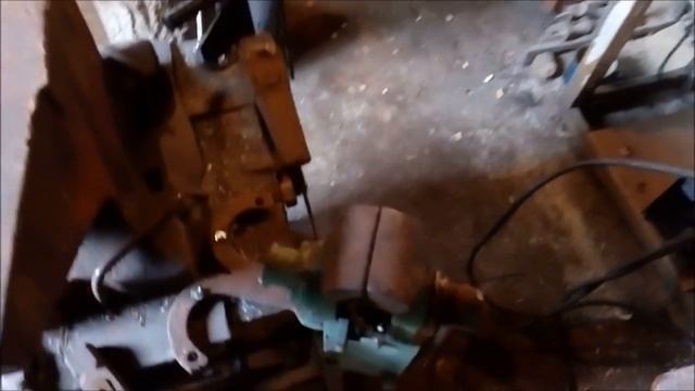 Кузнечные тиски, топоры, рога и боярышник. смотреть онлайн