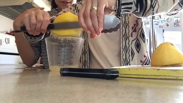 Как выжать лимон? ? Светлана делает лимонад. ? смотреть онлайн