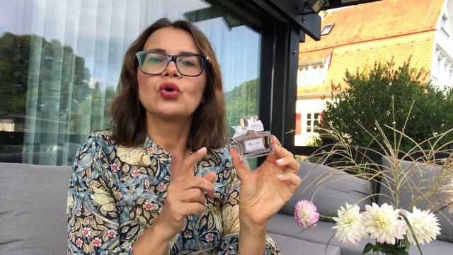 Новый аромат 2021 от Диор Miss Dior Eau de Parfum. #missdior2021 #распаковка смотреть онлайн