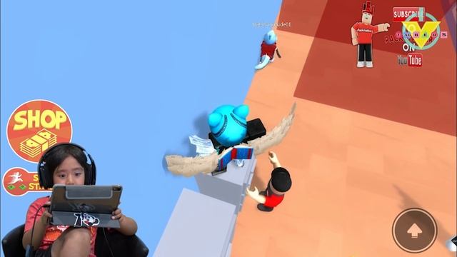 RYAN ESCAPES ROBLOX HQ ! Let's Play Roblox with Big Gil смотреть онлайн
