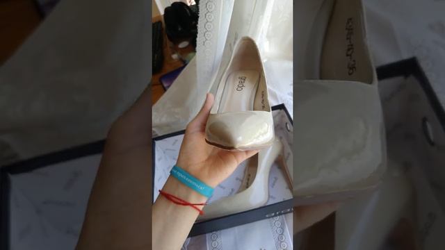 ПРОДАМ | Красивые свадебные, вечерние лаковые туфли-лодочки бежевого цвета, нюд ?? смотреть онлайн