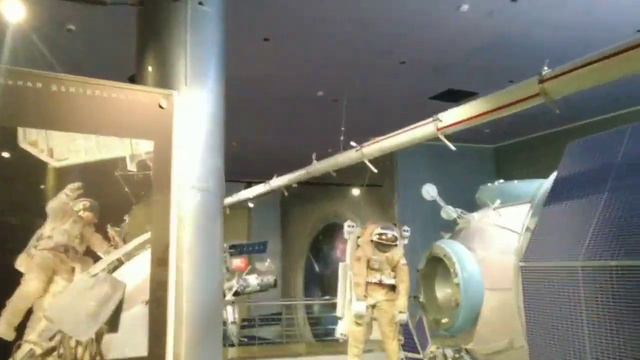 Музей космонавтики в Москве перед ВДНХ. смотреть онлайн