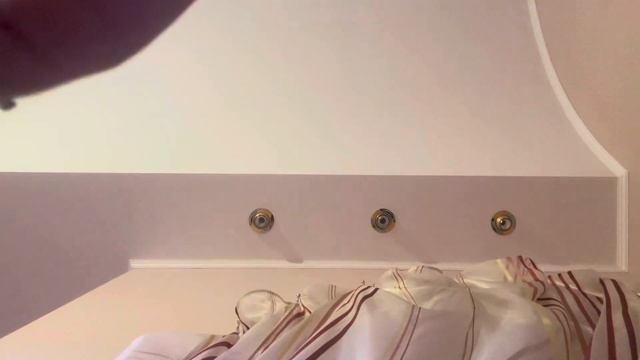 Асмр макияж *звуки рта ,таппинг*asmr make up*mouth sounds,tapping * смотреть онлайн