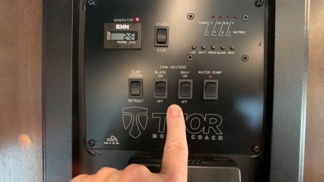 2018 Thor Chateau 31W Fully Loaded Class C w/ Full Wall Slide Walk-Around Tutorial смотреть онлайн