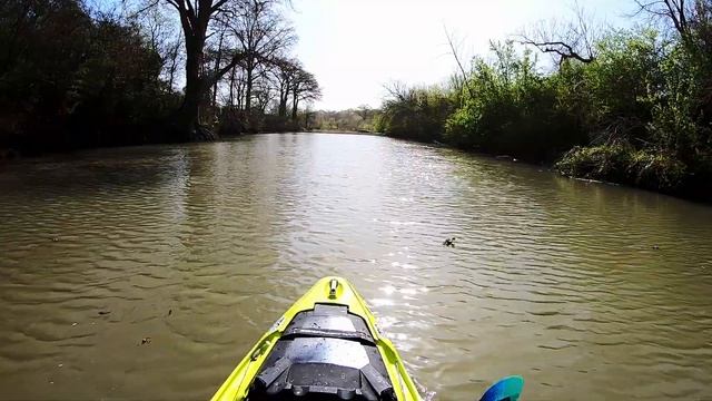 Wilderness Systems Recon 120 Kayak On Water Overview смотреть онлайн