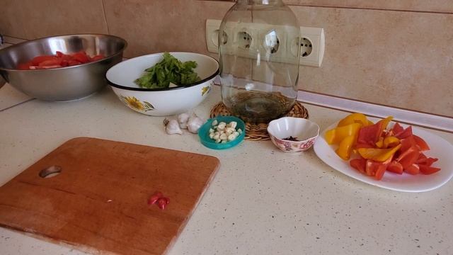 ПРОДЕЛАЙТЕ ЭТОТ ТРЮК С ПОМИДОРАМИ И ВЫ БУДЕТЕ ПРИЯТНО УДИВЛЕНЫ ИХ ВКУСОМ!!! смотреть онлайн