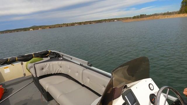 4 Pontoons, 1 Boat - Second LAKE TEST! смотреть онлайн
