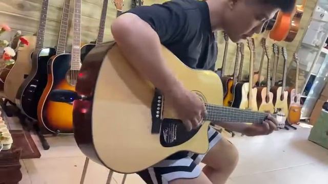 HƯƠNG NGỌC LAN COVER - TEST FENDER CD60ce смотреть онлайн