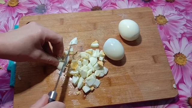 Салат из курицы и ананаса смотреть онлайн