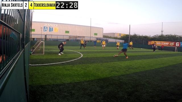 DEBUT GAMES ALL AROUND! - 5 A SIDE FOOTBALL! (MATCHDAY #4 V TEKKERSLOVAKIA!) смотреть онлайн