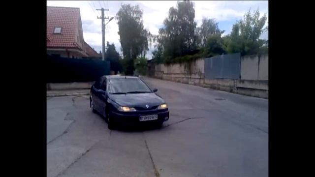 Renault-Laguna смотреть онлайн