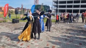 Крутые танцы Кавказа в день национального единства!