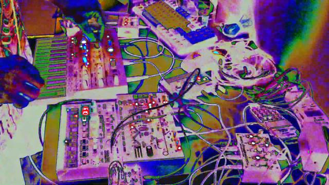 random techno 250 (135bpm) Volca Kick, Microfreak v5, Bastl Kastles and Thyme, NTS-1 смотреть онлайн