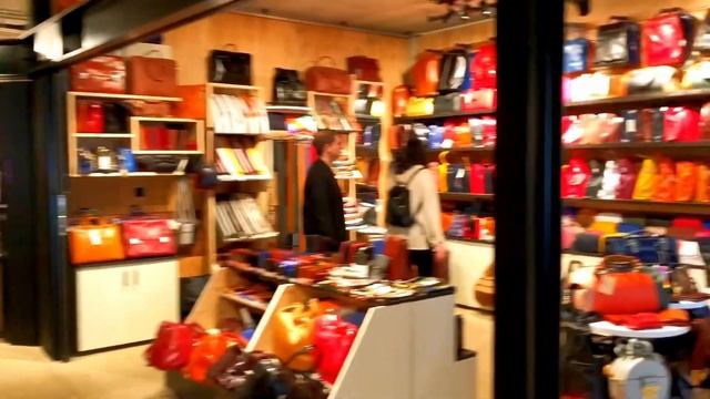 New market open in Camden town, London/Новый рынок открылся в районе Камден таун, Лондон смотреть онлайн