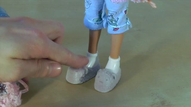 Bratz Slumber Party - Doll Review - Beauty Inside A Box смотреть онлайн