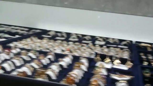 Посещение комиссионного магазина на Гражданке смотреть онлайн