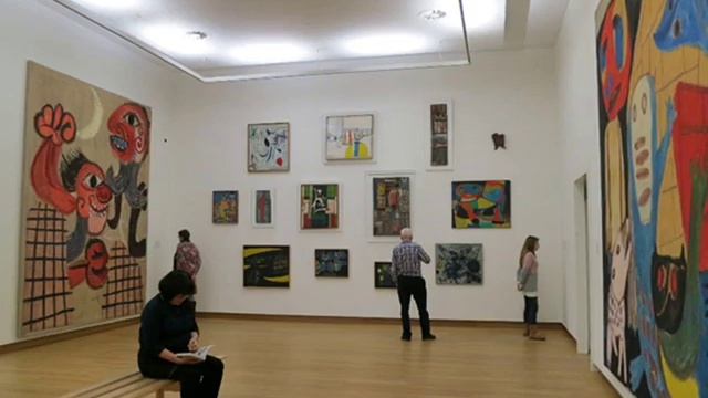 Stedelijk Museum Amsterdam Modern and Contemporary Art Unique experience Open air street art museu смотреть онлайн