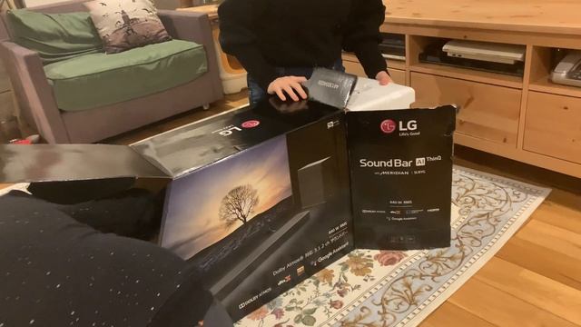 LG SL8YG Wi-Fi sound bar смотреть онлайн
