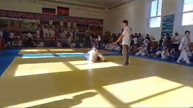 я в белом победа опять за мной ??? 31ноября 2023 г. смотреть онлайн