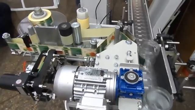 Упаковочное оборудование Этикетировщик банок смотреть онлайн