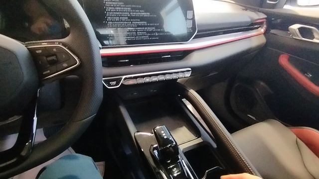 GEELY COOLRAY новый.mp4