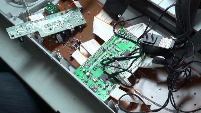 How-to Fix DC Jack on a Casio LK300 TV ELECTRIC PIANO!!! смотреть онлайн