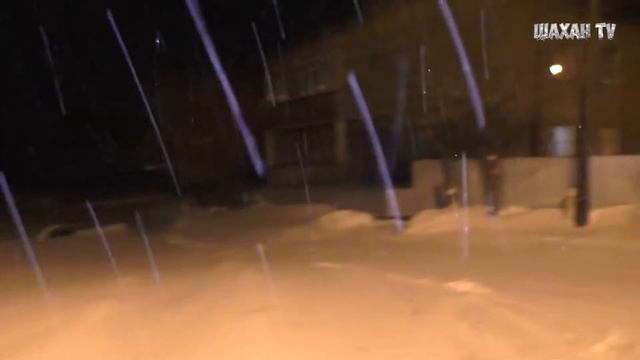 Ночь. Улица. Фонарь... Декабрь смотреть онлайн