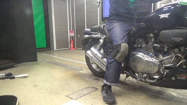 HONDA MAGNA 750, 1989 год смотреть онлайн