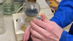 Как достать пробку из бутылки?