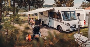 Автодом Carado i 338