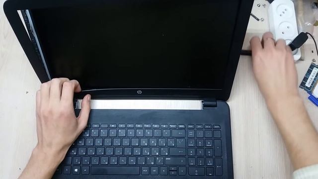 КАК снять матрицу с ноутбука HP 250\255 | КАК заменить матрицу с ноутбука HP 250\255 смотреть онлайн