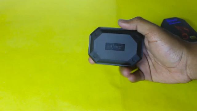 How To Stop Your Earphone From Dying/Breaking- Easy Solutions! смотреть онлайн