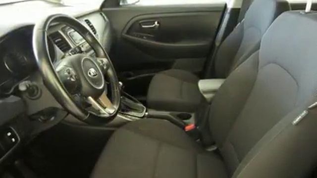 2014 Kia Rondo LX AT* Bluetooth/Heated Seats/Local Trade*