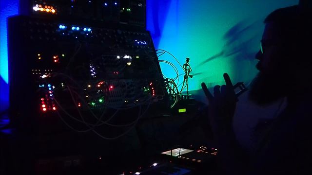 SJ-005 - Wind Synth and MPC One смотреть онлайн